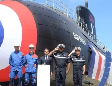 Χερβούργο: Καθελκύστηκε το νέο πυρηνοκίνητο υποβρύχιο του γαλλικού Ναυτικού